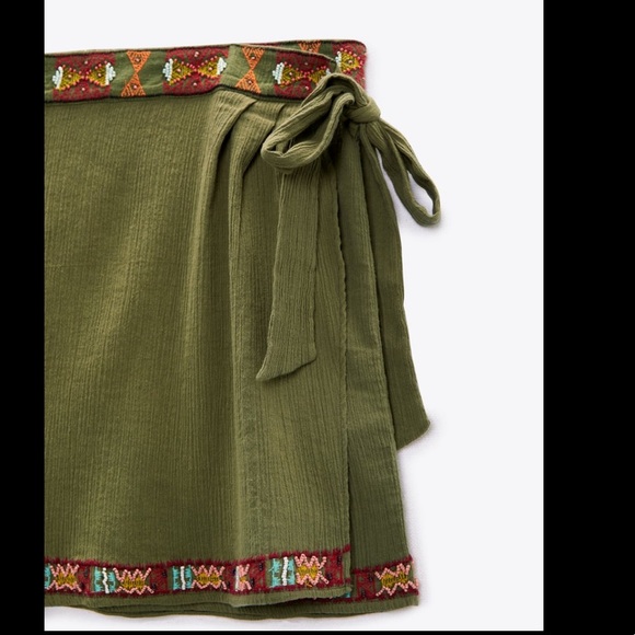 NWT Zara Beaded Mini Skirt - Picture 8 of 11